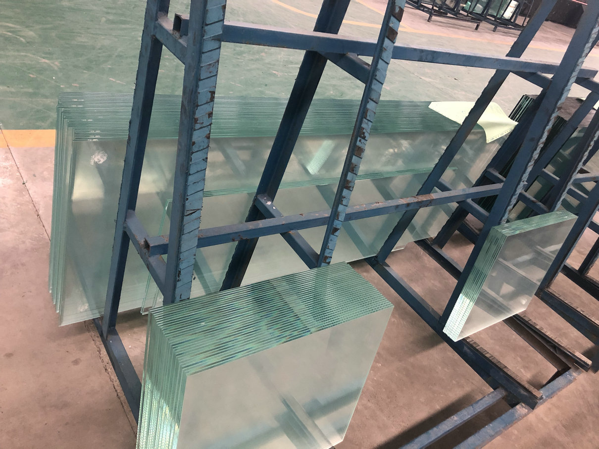 Single piece fireproof glass