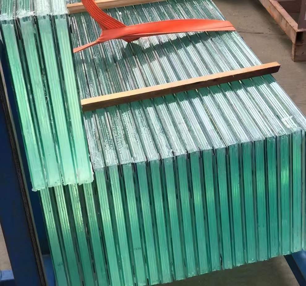 Fireproof grouted glass
